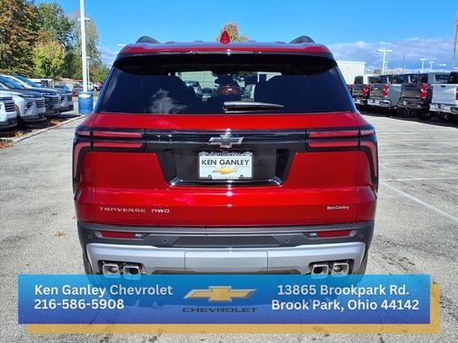 2026 Chevrolet Traverse LT