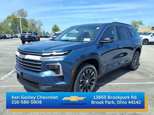 Lakeshore Blue Metallic 2026 Chevrolet Traverse LT