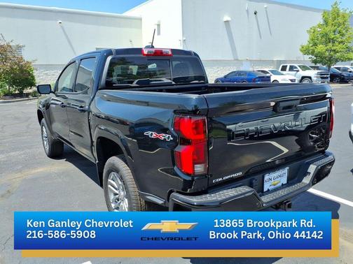 Black 2026 Chevrolet Colorado LT