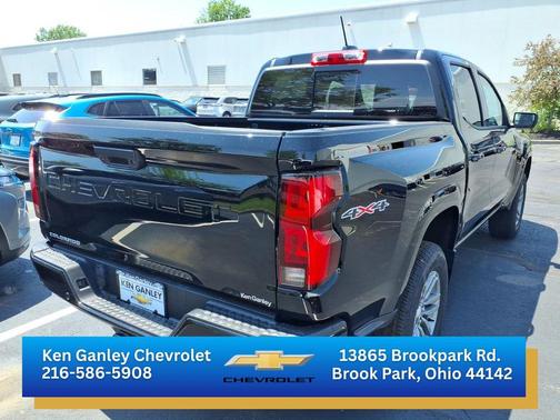 Black 2026 Chevrolet Colorado LT