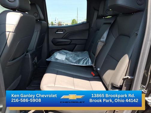 Black 2026 Chevrolet Colorado LT