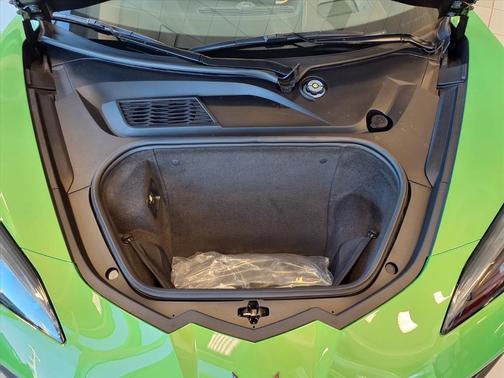 2026 Chevrolet Corvette Stingray w/2LT