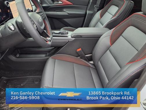 Polar White Tricoat 2026 Chevrolet Equinox EV RS