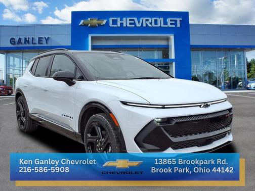 Polar White Tricoat 2026 Chevrolet Equinox EV RS