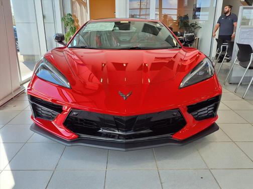 2026 Chevrolet Corvette Stingray w/2LT