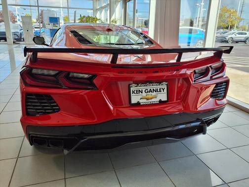 2026 Chevrolet Corvette Stingray w/2LT