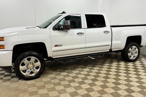 Summit White 2018 Chevrolet Silverado 2500 LTZ