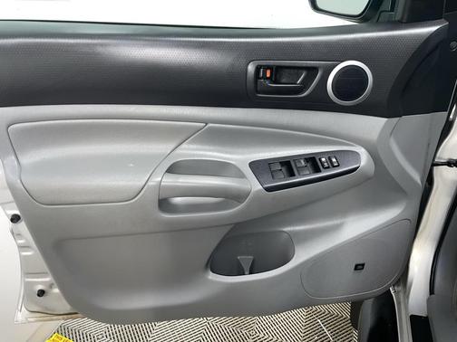2012 Toyota Tacoma Base