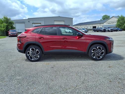 2025 Chevrolet Trax FWD 2RS