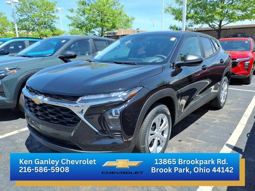 Mosaic Black Metallic 2026 Chevrolet Trax LS