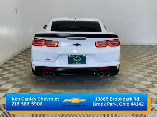 Summit White 2023 Chevrolet Camaro 2SS