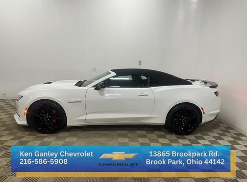 2023 Chevrolet Camaro RWD Convertible LT1