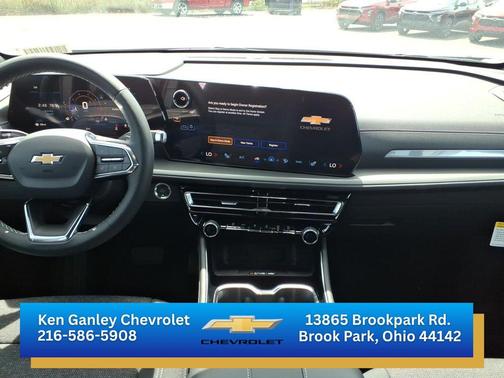 Sterling Gray Metallic 2026 Chevrolet Traverse LT