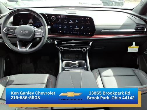 Polar White Tricoat 2026 Chevrolet Traverse AWD Z71