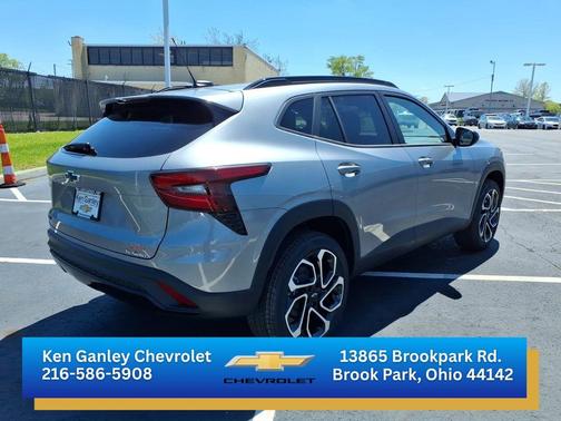 Sterling Gray Metallic 2026 Chevrolet Trax FWD 2RS