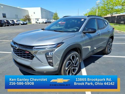 Sterling Gray Metallic 2026 Chevrolet Trax FWD 2RS