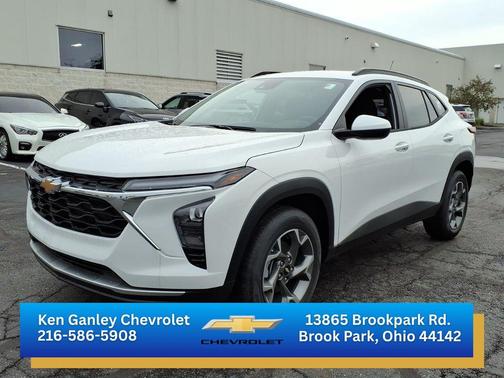 Summit White 2026 Chevrolet Trax LT