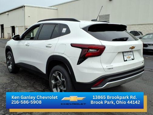 Summit White 2026 Chevrolet Trax LT
