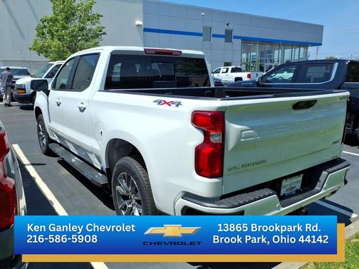 Summit White 2026 Chevrolet Silverado 1500 RST