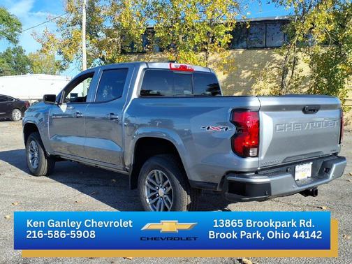 Sterling Gray Metallic 2026 Chevrolet Colorado LT
