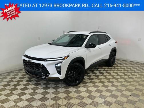 Summit White 2024 Chevrolet Trax FWD ACTIV