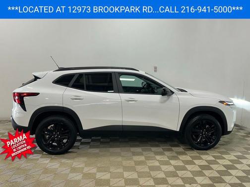 Summit White 2024 Chevrolet Trax FWD ACTIV