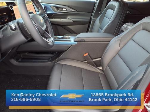 Radiant Red Tintcoat 2026 Chevrolet Equinox EV LT