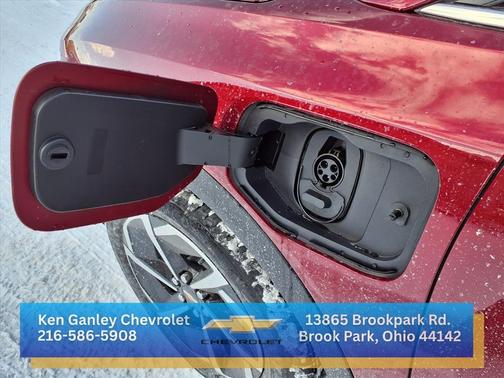 Radiant Red Tintcoat 2026 Chevrolet Equinox EV LT