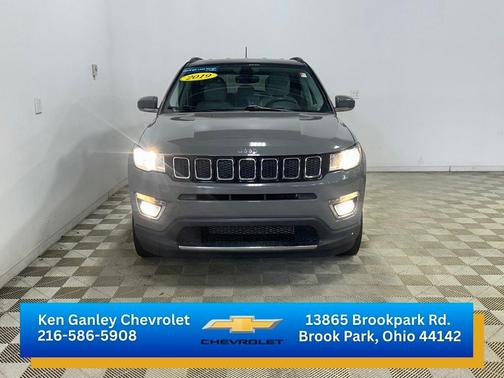 Sting-Gray Clearcoat 2019 Jeep Compass Limited