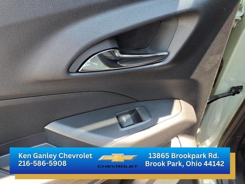 Cacti Green 2026 Chevrolet Trax FWD ACTIV