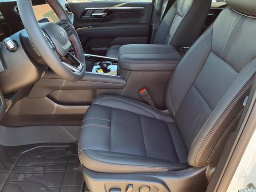 2025 Chevrolet Suburban RST