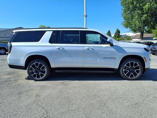 2025 Chevrolet Suburban RST