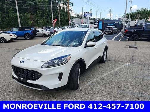 2020 Ford Escape SE