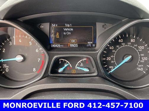 Oxford White 2019 Ford Escape SE
