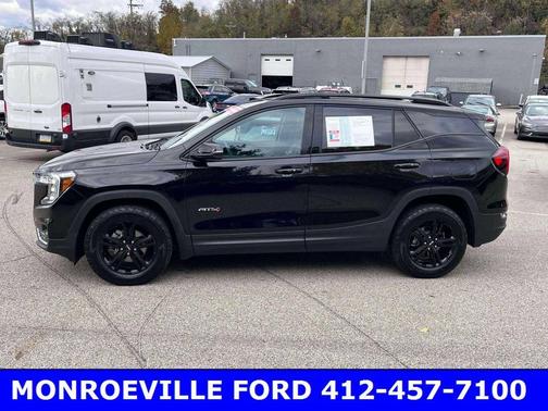 2023 GMC Terrain AWD AT4