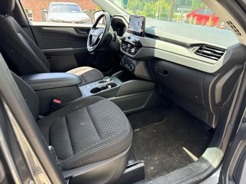 Carbonized Gray Metallic 2023 Ford Escape Active