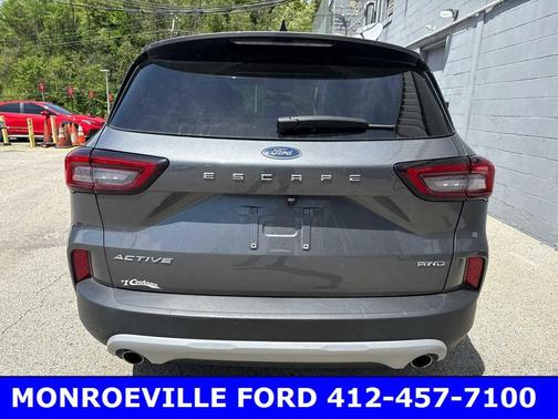 Carbonized Gray Metallic 2023 Ford Escape Active