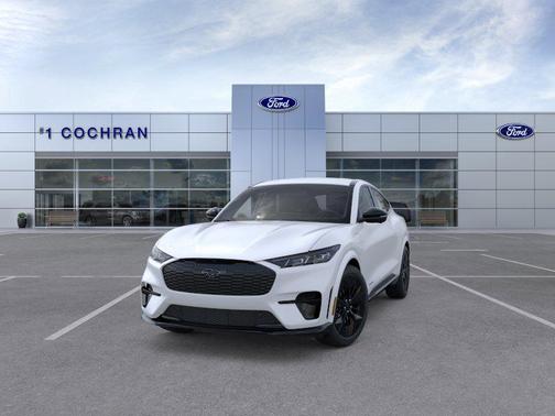 Star White Metallic Tri-Coat 2025 Ford Mustang Mach-E GT