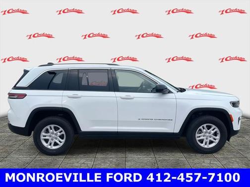 2022 Jeep Grand Cherokee Laredo