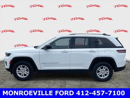 2022 Jeep Grand Cherokee Laredo