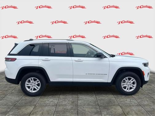 2022 Jeep Grand Cherokee Laredo