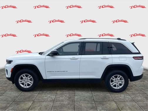 2022 Jeep Grand Cherokee Laredo