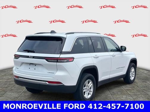 2022 Jeep Grand Cherokee Laredo