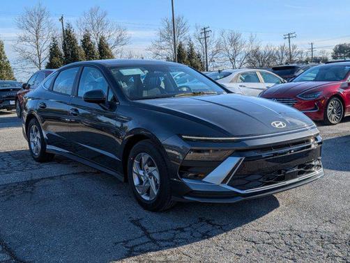 2025 Hyundai SONATA SE