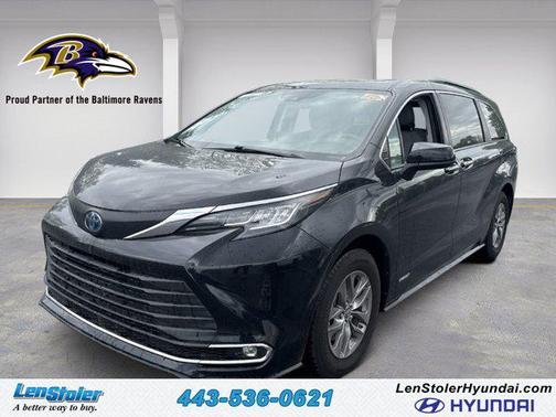 2021 Toyota Sienna XLE
