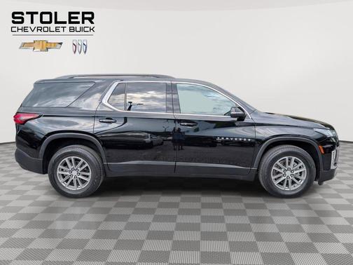 Mosaic Black Metallic 2023 Chevrolet Traverse LT Leather