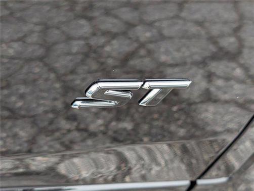 Ebony Twilight Metallic 2026 Buick Envista Sport Touring FWD