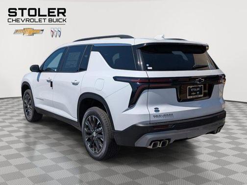 Summit White 2026 Chevrolet Traverse LT