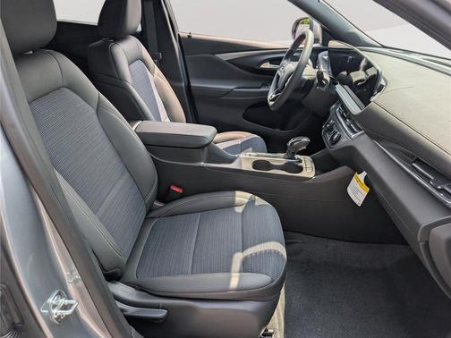 Moonstone Gray Metallic 2026 Buick Envista Preferred FWD