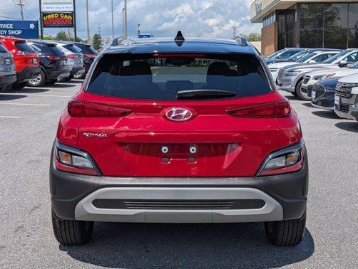 2022 Hyundai KONA SEL